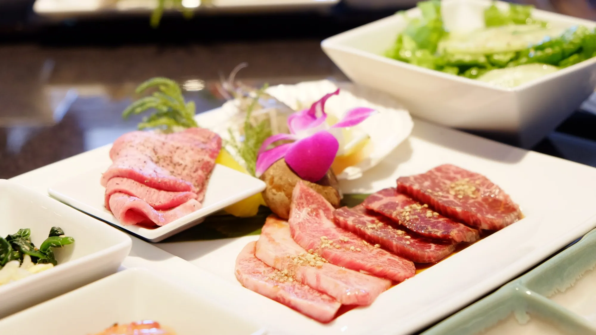やわらかいお肉が口の中でとろけて自然と笑顔に